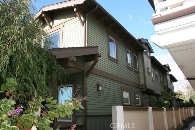 810 Irena Avenue, Redondo Beach, California 90277, 3 Bedrooms Bedrooms, ,2 BathroomsBathrooms,Residential,Sold,Irena,PV17196825