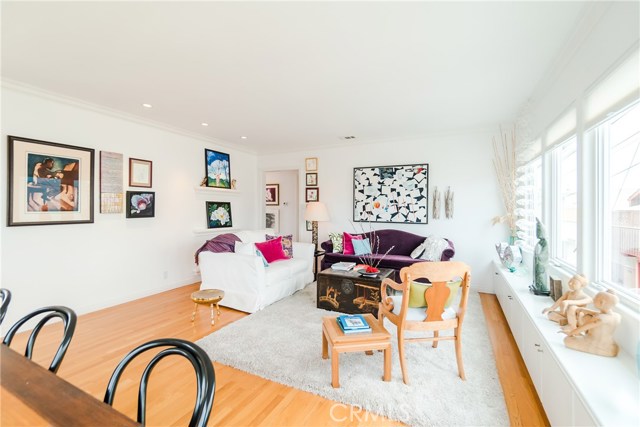 126 8th Street, Hermosa Beach, California 90254, 2 Bedrooms Bedrooms, ,2 BathroomsBathrooms,Residential,Sold,8th,SB18121226