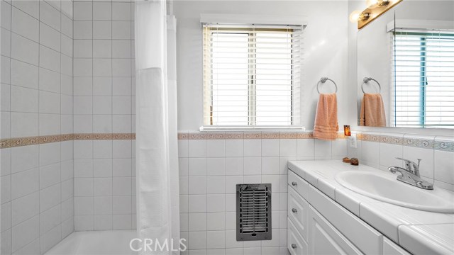 3 Bed Home for Sale in Hawthorne, California