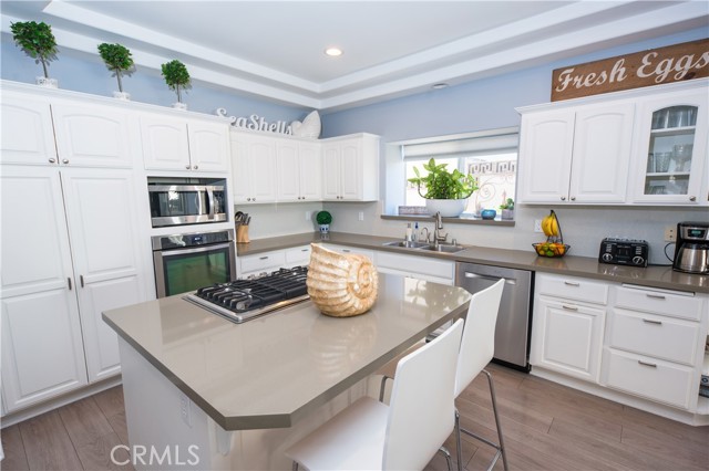 1705 Marshallfield Lane, Redondo Beach, California 90278, 4 Bedrooms Bedrooms, ,2 BathroomsBathrooms,Residential,Sold,Marshallfield,SB21036062