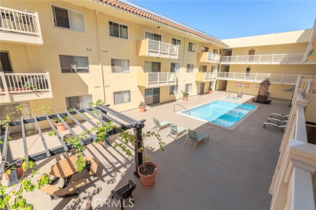 1707 Pacific Coast Highway, Hermosa Beach, California 90254, 2 Bedrooms Bedrooms, ,2 BathroomsBathrooms,Residential,Sold,Pacific Coast Highway,SB19214989