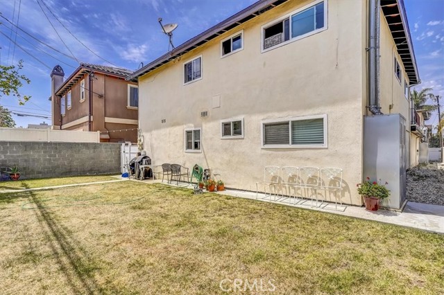 2204 Voorhees Avenue, Redondo Beach, California 90278, ,Residential Income,Sold,Voorhees,SB21134968