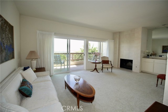 11 Hilltop Circle, Rancho Palos Verdes, California 90275, 2 Bedrooms Bedrooms, ,2 BathroomsBathrooms,Residential,Sold,Hilltop,OC17166003