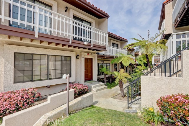 410 Avenue G, Redondo Beach, California 90277, 3 Bedrooms Bedrooms, ,2 BathroomsBathrooms,Residential,Sold,Avenue G,SB19062443