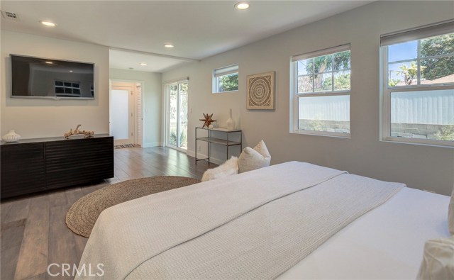 3528 Maple Avenue, Manhattan Beach, California 90266, 3 Bedrooms Bedrooms, ,2 BathroomsBathrooms,Residential,Sold,Maple,SB18217502