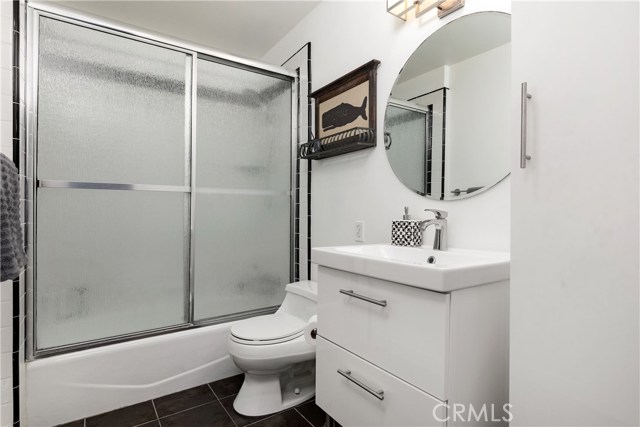 834 Lucia Avenue, Redondo Beach, California 90277, 2 Bedrooms Bedrooms, ,2 BathroomsBathrooms,Residential,Sold,Lucia,SB20066365