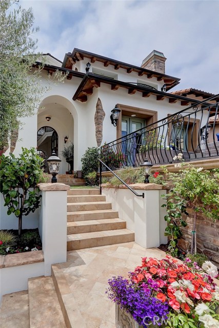 2615 Laurel Avenue, Manhattan Beach, California 90266, 5 Bedrooms Bedrooms, ,3 BathroomsBathrooms,Residential,Sold,Laurel,SB20122335