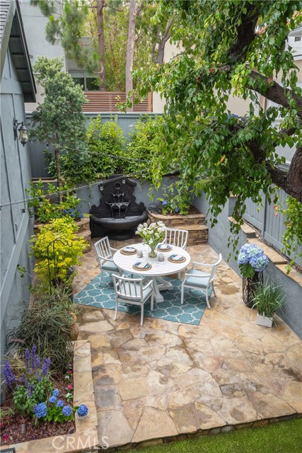 754 35th Street, Manhattan Beach, California 90266, 5 Bedrooms Bedrooms, ,3 BathroomsBathrooms,Residential,Sold,35th,SB21137408