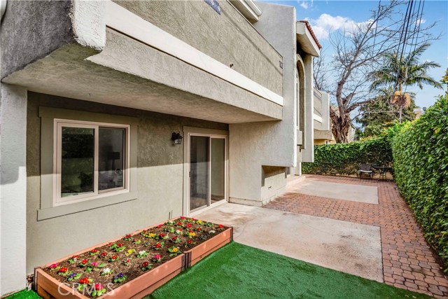 2012 Manhattan Beach Boulevard, Redondo Beach, California 90278, 2 Bedrooms Bedrooms, ,2 BathroomsBathrooms,Residential,Sold,Manhattan Beach,SB19006537
