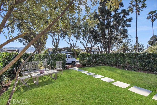 559 Avenue A, Redondo Beach, California 90277, 4 Bedrooms Bedrooms, ,2 BathroomsBathrooms,Residential,Sold,Avenue A,PV21028743