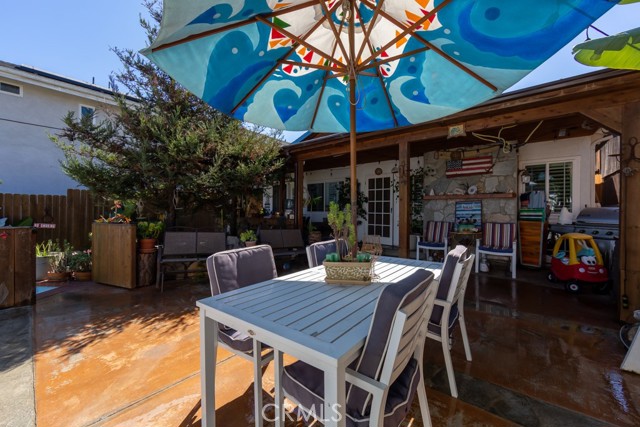 853 Avenue B, Redondo Beach, California 90277, 3 Bedrooms Bedrooms, ,1 BathroomBathrooms,Residential,Sold,Avenue B,SB21044486