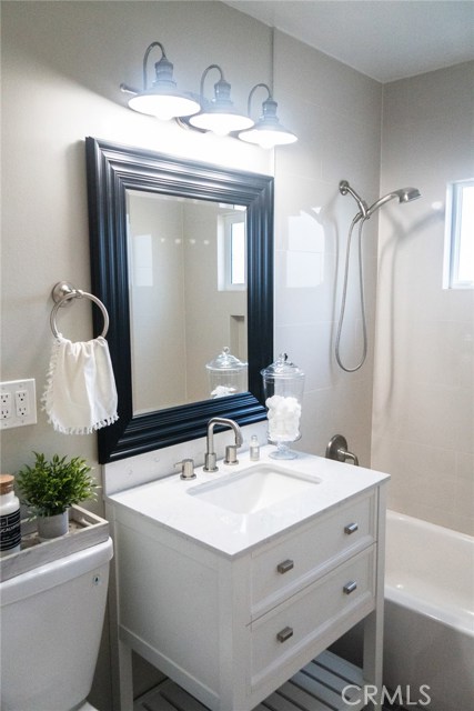 1628 Carlson Lane, Redondo Beach, California 90278, 3 Bedrooms Bedrooms, ,2 BathroomsBathrooms,Residential,Sold,Carlson,SB19087242