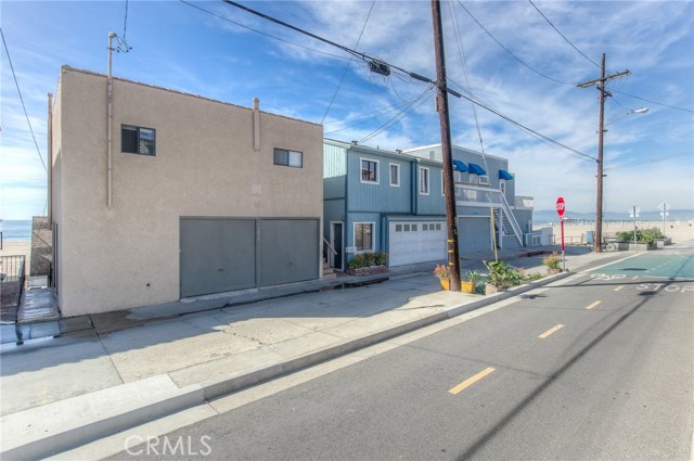 3435 Hermosa Avenue, Hermosa Beach, California 90254, 2 Bedrooms Bedrooms, ,2 BathroomsBathrooms,Residential,Sold,Hermosa,SB18258077