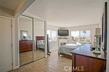 77 15th Street, Hermosa Beach, California 90254, 2 Bedrooms Bedrooms, ,2 BathroomsBathrooms,Residential,Sold,15th,SB20230357