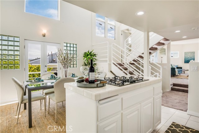 228 Manhattan Avenue, Hermosa Beach, California 90254, 3 Bedrooms Bedrooms, ,3 BathroomsBathrooms,Residential,Sold,Manhattan,PV18057092