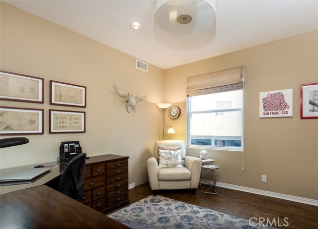 125 4th Street, Hermosa Beach, California 90254, 4 Bedrooms Bedrooms, ,3 BathroomsBathrooms,Residential,Sold,4th,SB18054270