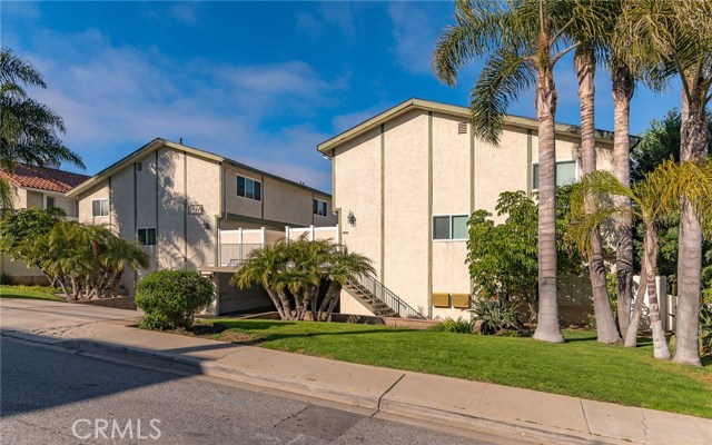 1911 Mathews Avenue, Redondo Beach, California 90278, 2 Bedrooms Bedrooms, ,2 BathroomsBathrooms,Residential,Sold,Mathews,SB19006953