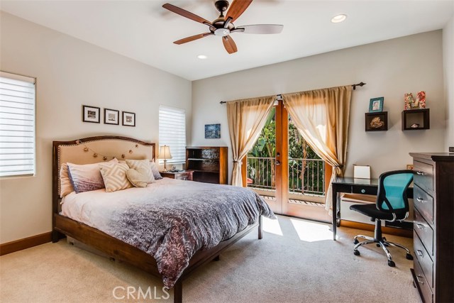 1121 Goodman Avenue, Redondo Beach, California 90278, 5 Bedrooms Bedrooms, ,4 BathroomsBathrooms,Residential,Sold,Goodman,PV19118015