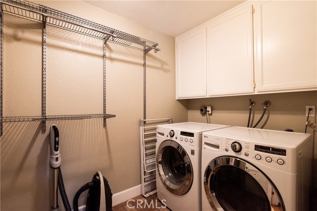 211 Helberta Avenue, Redondo Beach, California 90277, 2 Bedrooms Bedrooms, ,2 BathroomsBathrooms,Residential,Sold,Helberta,SB19015019