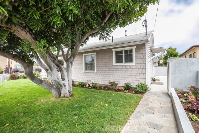 1600 Clark Lane, Redondo Beach, California 90278, 2 Bedrooms Bedrooms, ,1 BathroomBathrooms,Residential,Sold,Clark,SB20145473