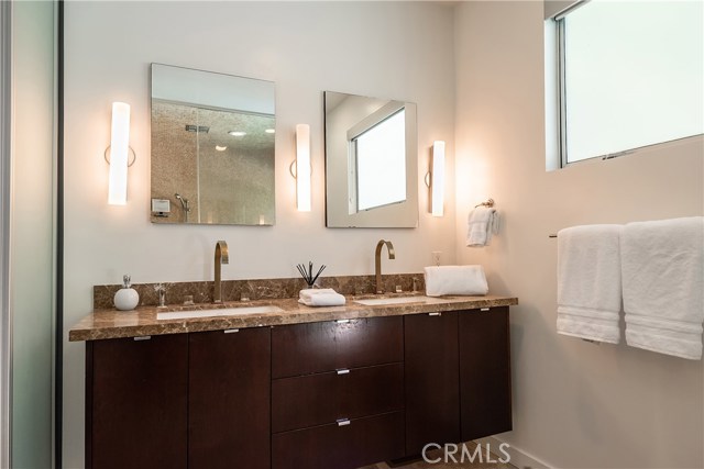 1315 21st Street, Manhattan Beach, California 90266, 3 Bedrooms Bedrooms, ,3 BathroomsBathrooms,Residential,Sold,21st,SB20018766