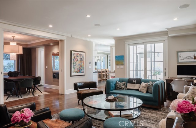 598 33rd Street, Manhattan Beach, California 90266, 5 Bedrooms Bedrooms, ,5 BathroomsBathrooms,Residential,Sold,33rd,SB21107096