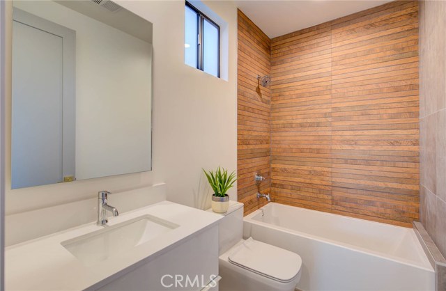 602 Irena Avenue, Redondo Beach, California 90277, 4 Bedrooms Bedrooms, ,4 BathroomsBathrooms,Residential,Sold,Irena,PV19131744