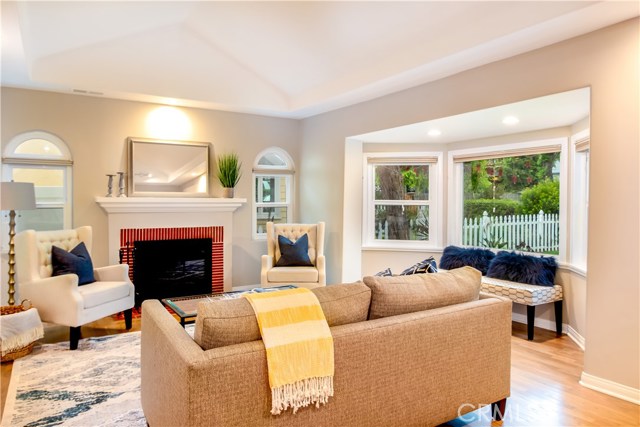 3000 Poinsettia Avenue, Manhattan Beach, California 90266, 4 Bedrooms Bedrooms, ,2 BathroomsBathrooms,Residential,Sold,Poinsettia,SB19105944