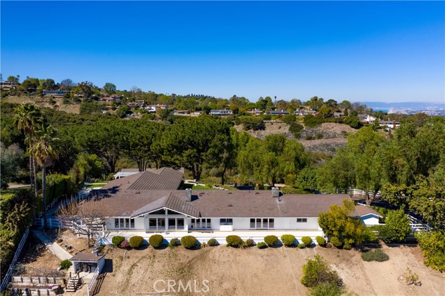 26 Middleridge Lane, Rolling Hills, California 90274, 4 Bedrooms Bedrooms, ,1 BathroomBathrooms,Residential,Sold,Middleridge,SB21013293