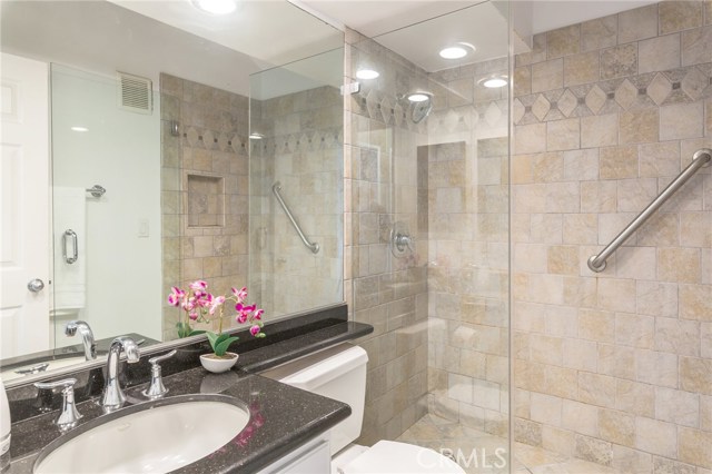 121 Lucia Avenue, Redondo Beach, California 90277, 3 Bedrooms Bedrooms, ,3 BathroomsBathrooms,Residential,Sold,Lucia,SB18013096