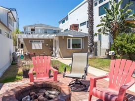 47 6th (aka 42 7th Court) Street, Hermosa Beach, California 90254, 5 Bedrooms Bedrooms, ,3 BathroomsBathrooms,Residential,Sold,6th (aka 42 7th Court),SB20218738