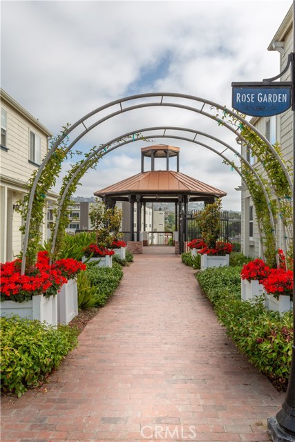 1800 Pacific Coast, Redondo Beach, California 90277, 4 Bedrooms Bedrooms, ,3 BathroomsBathrooms,Residential,Sold,Pacific Coast,PV20134664