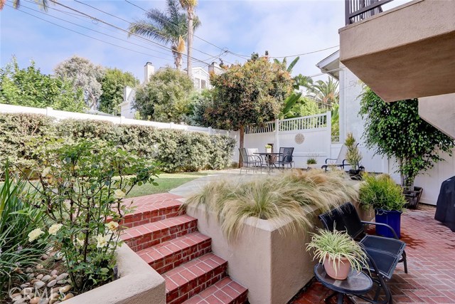 3400 Maple Avenue, Manhattan Beach, California 90266, 4 Bedrooms Bedrooms, ,3 BathroomsBathrooms,Residential,Sold,Maple,SB20185640