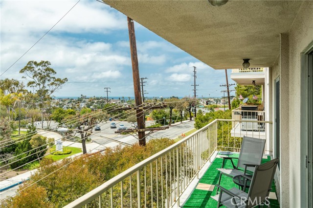 1108 Camino Real, Redondo Beach, California 90277, 2 Bedrooms Bedrooms, ,Residential,Sold,Camino Real,PV21086843 1108 Camino Real, Redondo Beach, California 90277, 2 Bedrooms Bedrooms, ,Residential,Sold,Camino Real,PV21086843