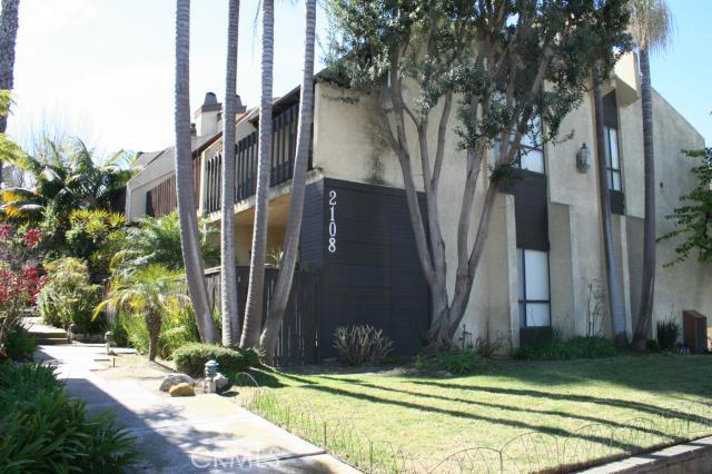 2108 Rockefeller Lane, Redondo Beach, California 90278, 2 Bedrooms Bedrooms, ,2 BathroomsBathrooms,Residential,Sold,Rockefeller,OC13042478