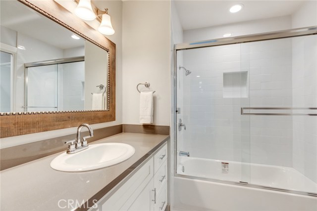 719 Prospect Avenue, Redondo Beach, California 90277, 4 Bedrooms Bedrooms, ,1 BathroomBathrooms,Residential,Sold,Prospect,SB19099865