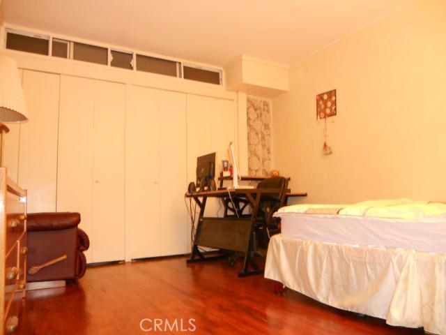 bedroom bedroom