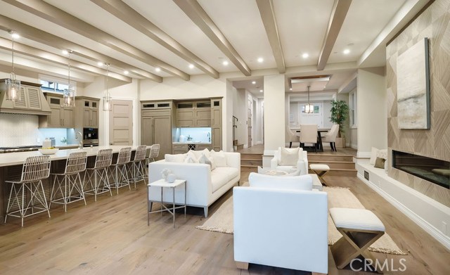 Open Floorplan Living Room/Kitchen