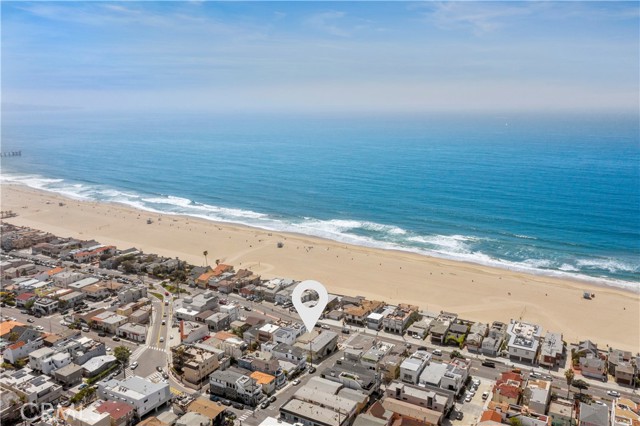 2728 Hermosa Avenue, Hermosa Beach, California 90254, 4 Bedrooms Bedrooms, ,2 BathroomsBathrooms,Residential,Sold,Hermosa,OC21077954