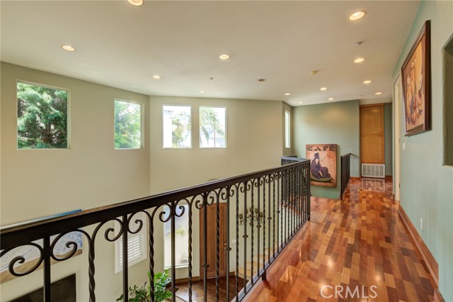 1303 Rindge Lane, Redondo Beach, California 90278, 4 Bedrooms Bedrooms, ,3 BathroomsBathrooms,Residential,Sold,Rindge,SB21073831