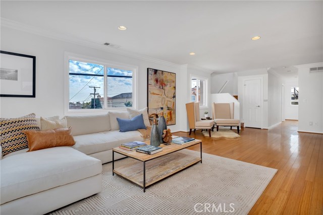 2407 Felton Lane, Redondo Beach, California 90278, 4 Bedrooms Bedrooms, ,3 BathroomsBathrooms,Residential,Sold,Felton,SB20043223