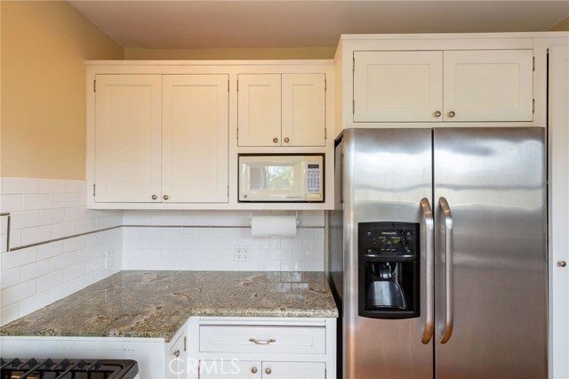 613 19th Street, Manhattan Beach, California 90266, 3 Bedrooms Bedrooms, ,2 BathroomsBathrooms,Residential,Sold,19th,SB19216606