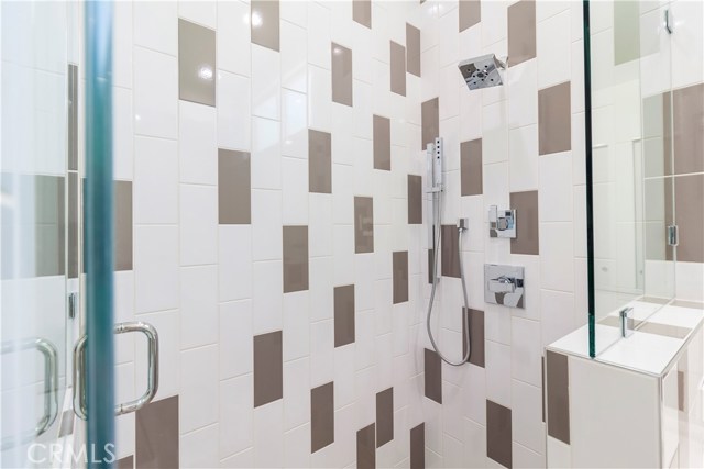 2602 Voorhees Avenue, Redondo Beach, California 90278, 4 Bedrooms Bedrooms, ,3 BathroomsBathrooms,Residential,Sold,Voorhees,SB17109811