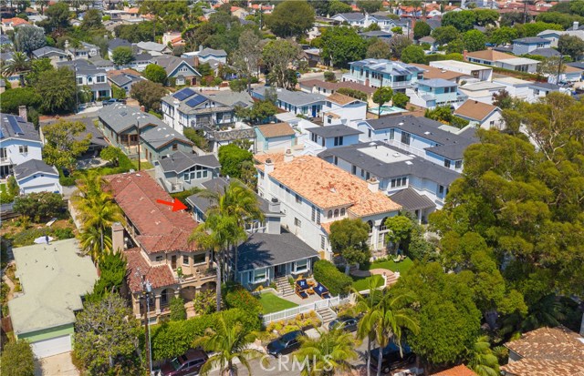 569 31st Street, Manhattan Beach, California 90266, 5 Bedrooms Bedrooms, ,3 BathroomsBathrooms,Residential,Sold,31st,SB20164744