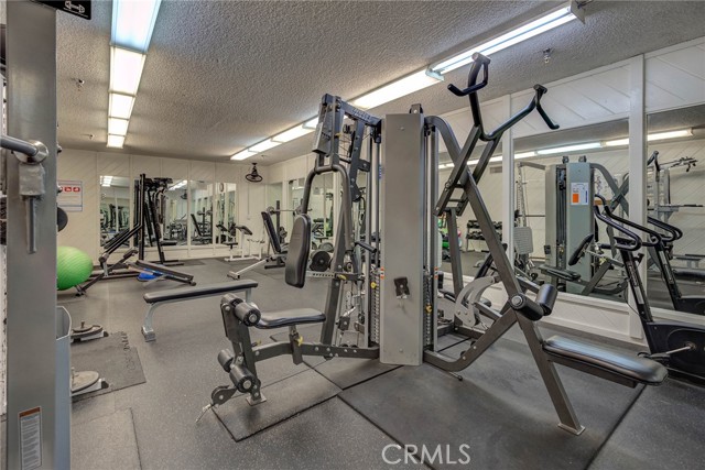 631 Prospect Avenue, Redondo Beach, California 90277, 2 Bedrooms Bedrooms, ,2 BathroomsBathrooms,Residential,Sold,Prospect,SB21042569