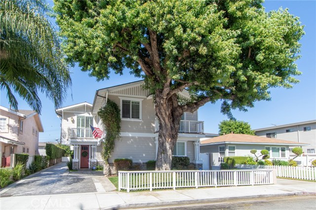 2209 Nelson Avenue, Redondo Beach, California 90278, 4 Bedrooms Bedrooms, ,3 BathroomsBathrooms,Residential,Sold,Nelson,SB18246073