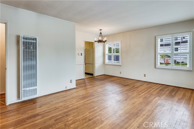 1813 Lynngrove Drive, Manhattan Beach, California 90266, 2 Bedrooms Bedrooms, ,Residential,Sold,Lynngrove,SB18291838