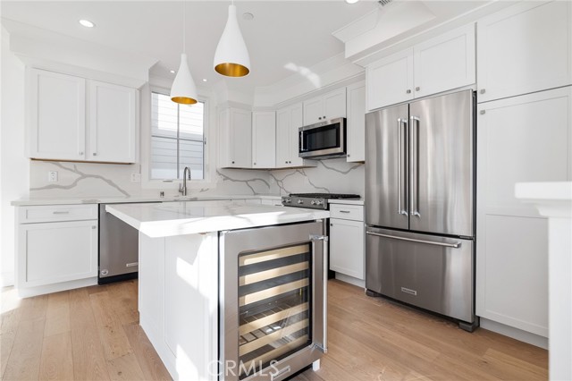 2112 Carnegie Lane, Redondo Beach, California 90278, 5 Bedrooms Bedrooms, ,5 BathroomsBathrooms,Residential,Sold,Carnegie,SB21029715