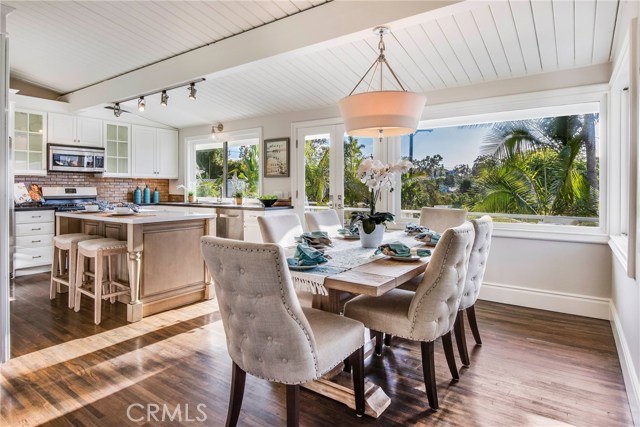 Kitchen is open to the dining room and have amazing treetop views