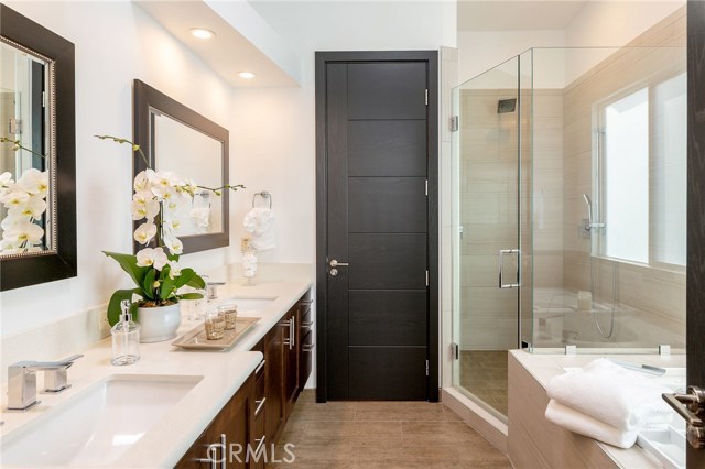 1810 Harriman Lane, Redondo Beach, California 90278, 4 Bedrooms Bedrooms, ,3 BathroomsBathrooms,Residential,Sold,Harriman,SB19073993